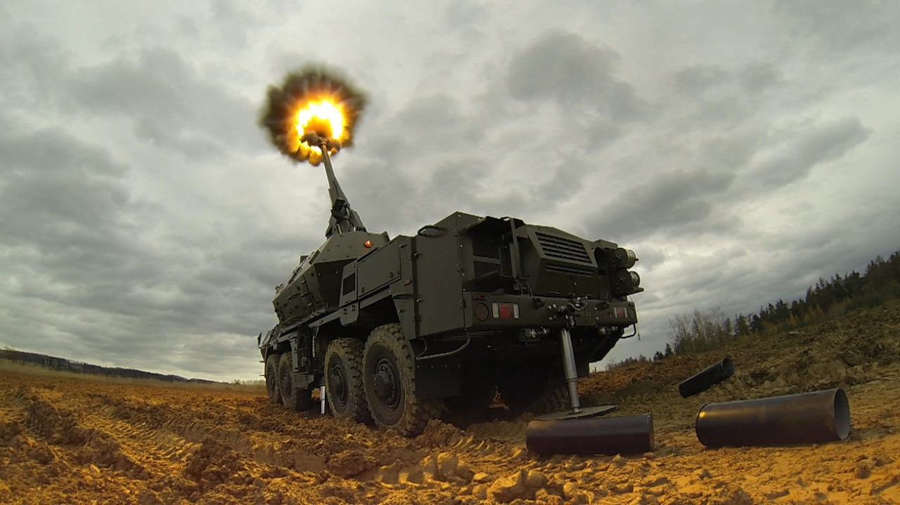 Def Tech Howitzers Self-propelled howitzers | Military vehicles & equipment